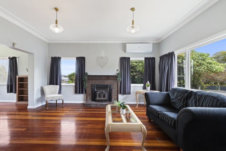 Photo of property in 41 Kitchener Road, Waiuku, 2123
