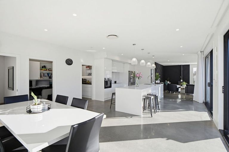 Photo of property in 11 Crete Road, Rangiora, 7400