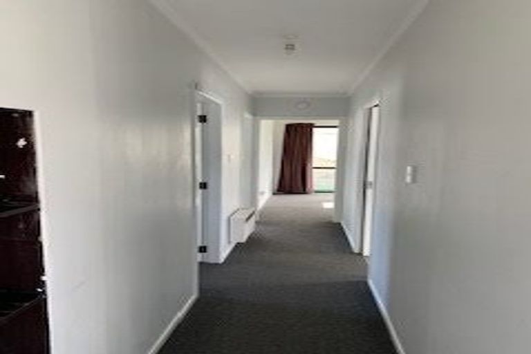 Photo of property in 16 Yvonne Street, Melville, Hamilton, 3206