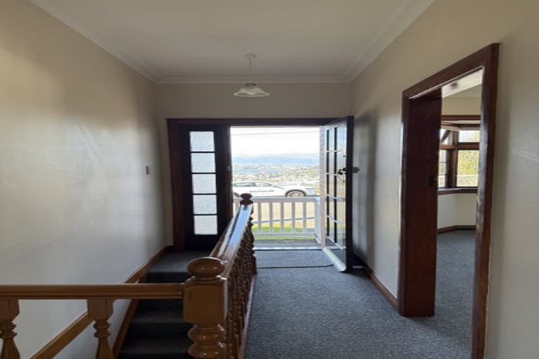 Photo of property in 150 The Ridgeway, Mornington, Wellington, 6021