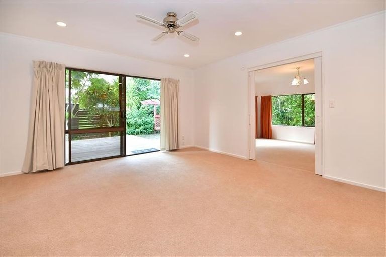 Photo of property in 42 The Circle, Manly, Whangaparaoa, 0930