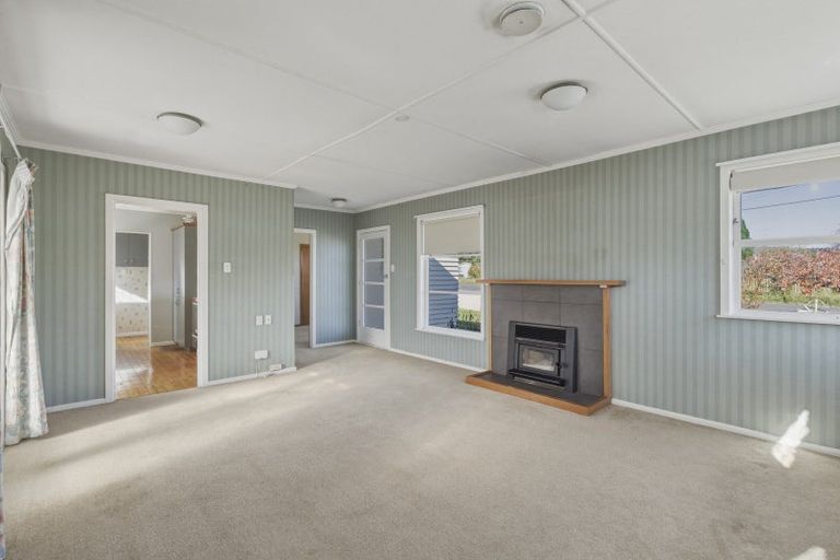 Photo of property in 9 Rangatira Road, Hunterville, 4730