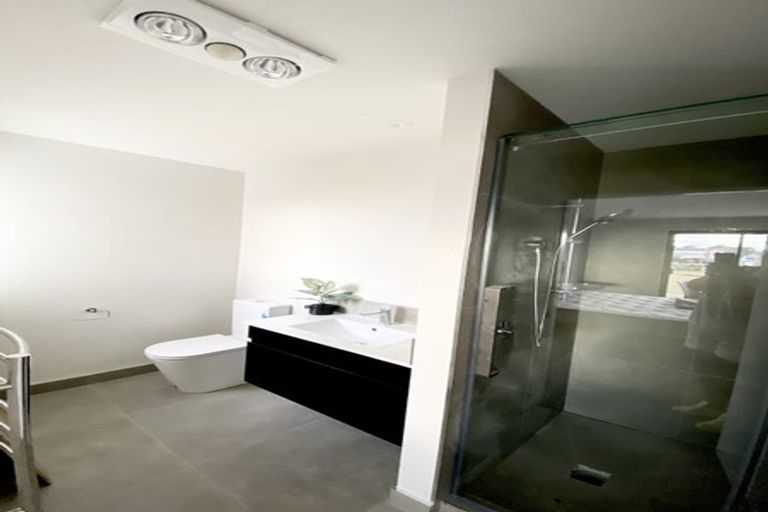 Photo of property in 11 Grey Way, Russley, Christchurch, 8042