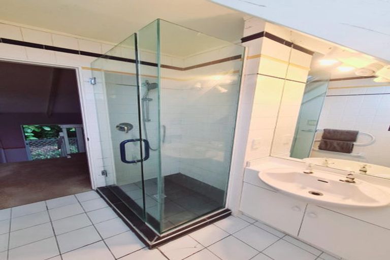 Photo of property in 16a Rua Road, Paraparaumu Beach, Paraparaumu, 5032