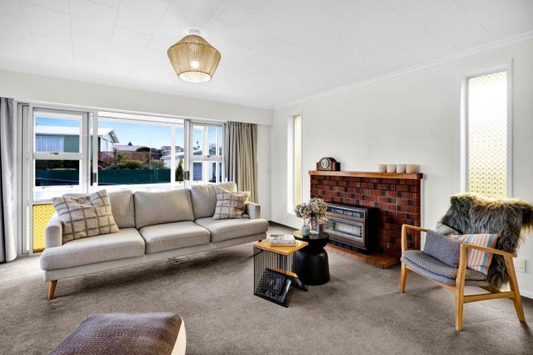 Photo of property in 26 Oberon Street, Stratford, 4332