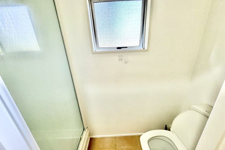 Photo of property in 25 Schnapper Rock Road, Greenhithe, Auckland, 0632