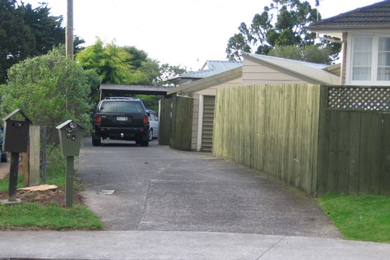 Photo of property in 1/7 Quiet Street, Te Atatu South, Auckland, 0610