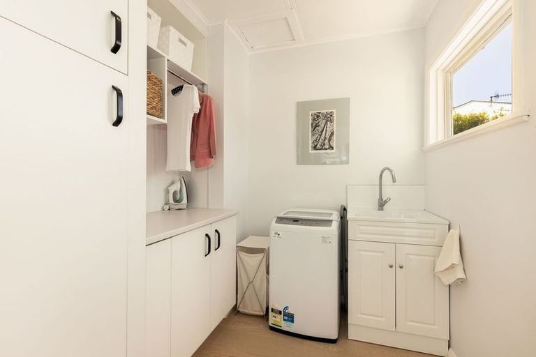 Photo of property in 71 Golf Road, Paraparaumu Beach, Paraparaumu, 5032