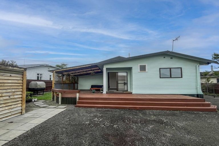 Photo of property in 10 Tawa Street, Tokomaru, Palmerston North, 4474