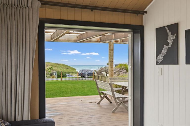 Photo of property in 8 Island Terrace, Motunau, Waipara, 7387