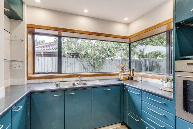 Photo of property in 2/155 Yaldhurst Road, Sockburn, Christchurch, 8042