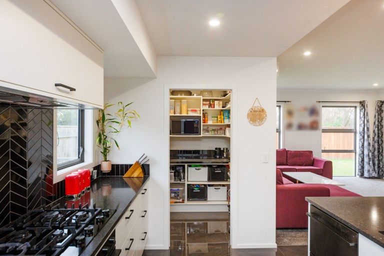 Photo of property in 12 Ivy Lane, Kelvin Grove, Palmerston North, 4414