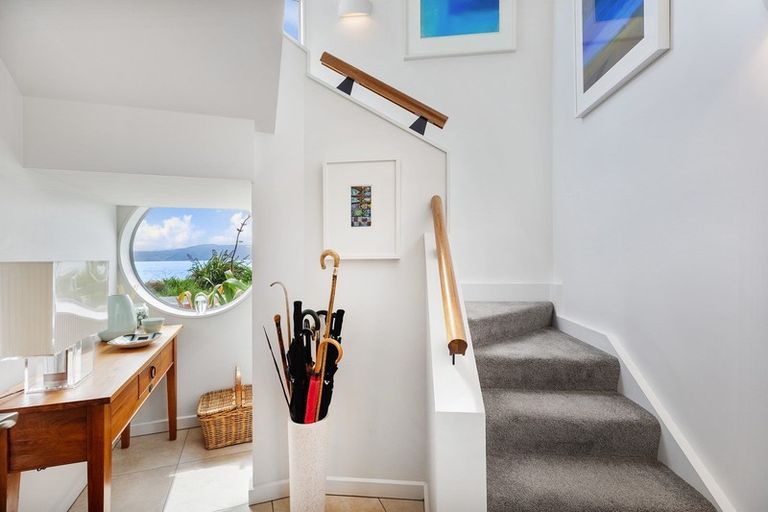 Photo of property in 363u2 Karaka Bay Road, Karaka Bays, Wellington, 6022