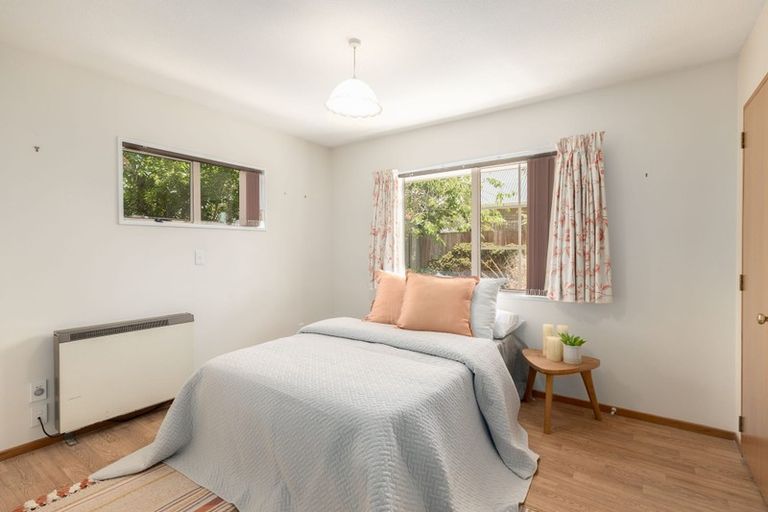 Photo of property in 2/196 England Street, Linwood, Christchurch, 8011