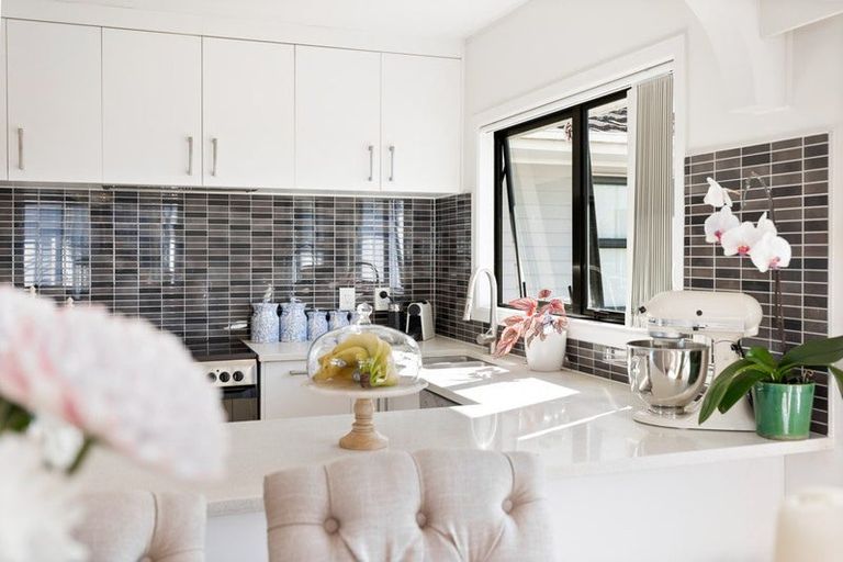 Photo of property in 213 Hobsonville Road, Hobsonville, Auckland, 0618