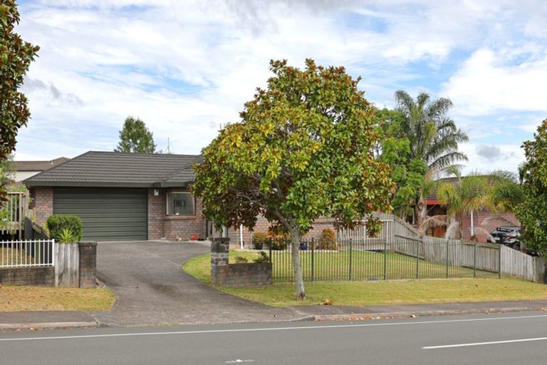 Photo of property in 12 Harvest Drive, Henderson, Auckland, 0612