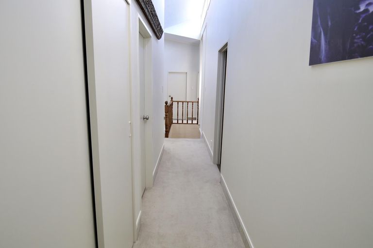 Photo of property in 13 Wallis Street, Raglan, 3225