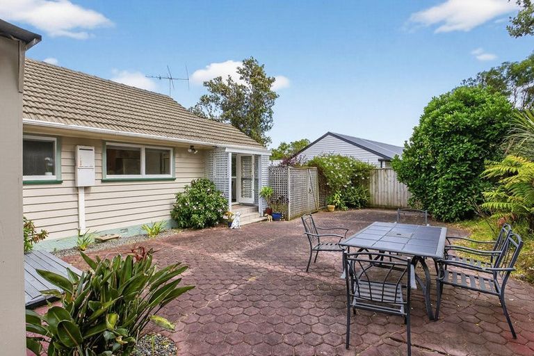 Photo of property in 100 Alexander Road, Raumati Beach, Paraparaumu, 5032
