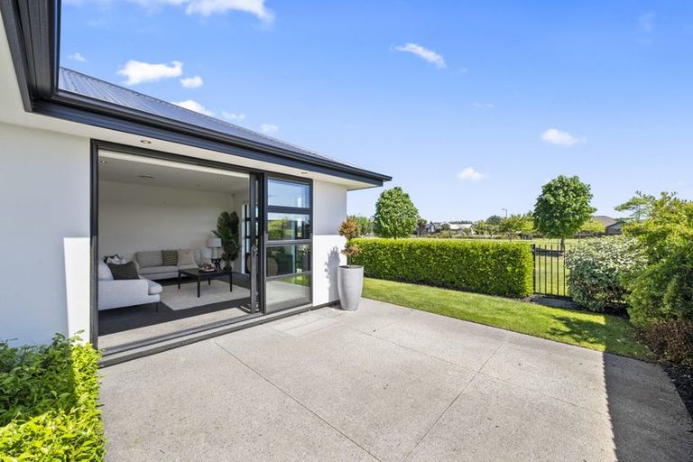 Photo of property in 27 Taiore Crescent, Marshland, Christchurch, 8083