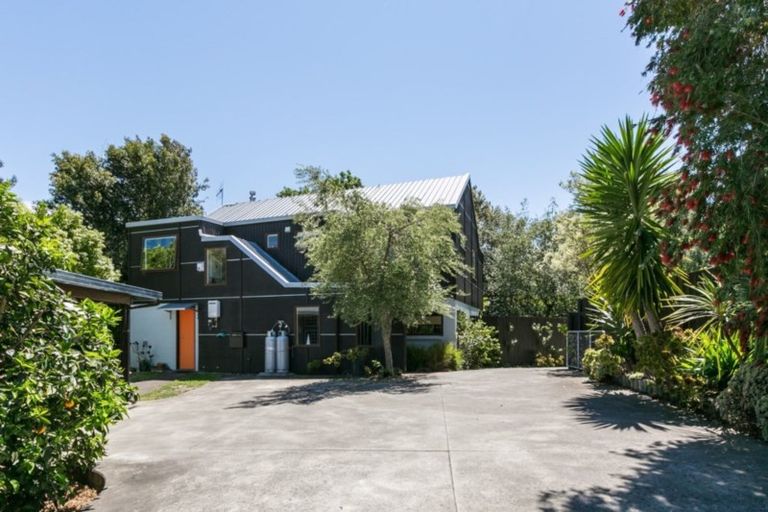 Photo of property in 46 Muritai Crescent, Havelock North, 4130