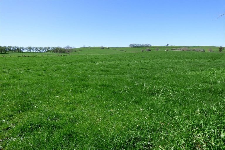 Photo of property in 336 Grove Road, Te Pahu, Hamilton, 3285