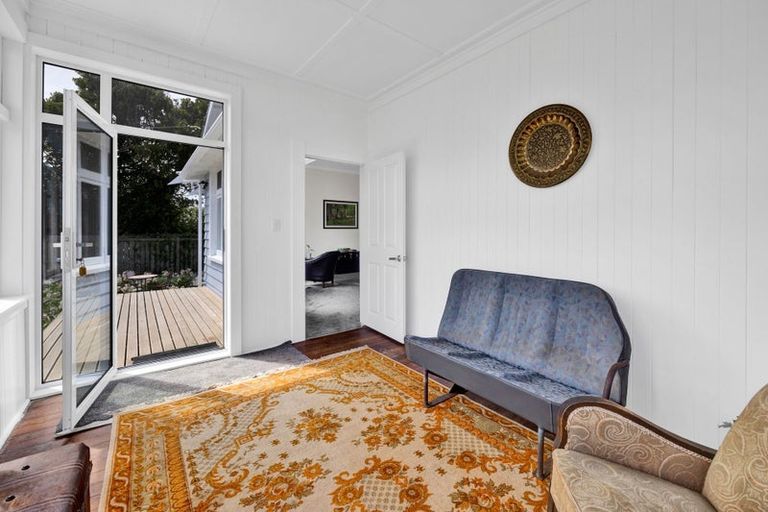 Photo of property in 195 South Road, Hawera, 4610