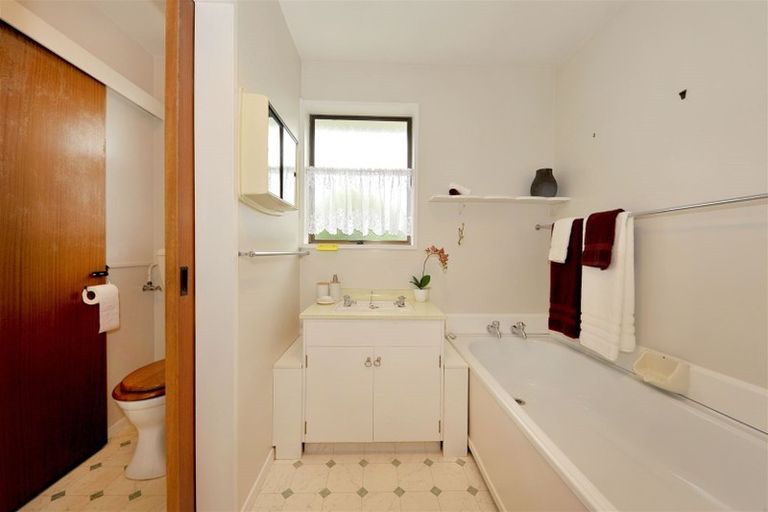 Photo of property in 155 Springs Road, Hornby, Christchurch, 8042