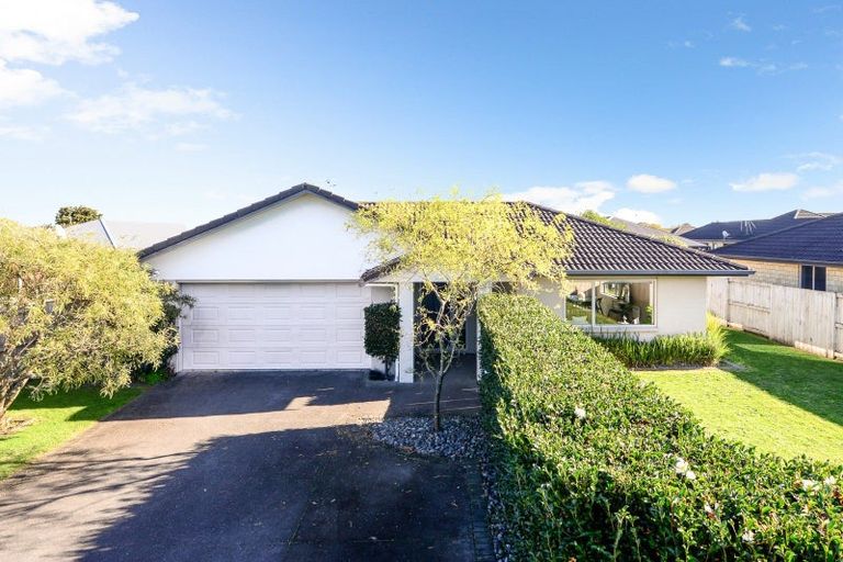 Photo of property in 8 Rosewood Court, Huntington, Hamilton, 3210