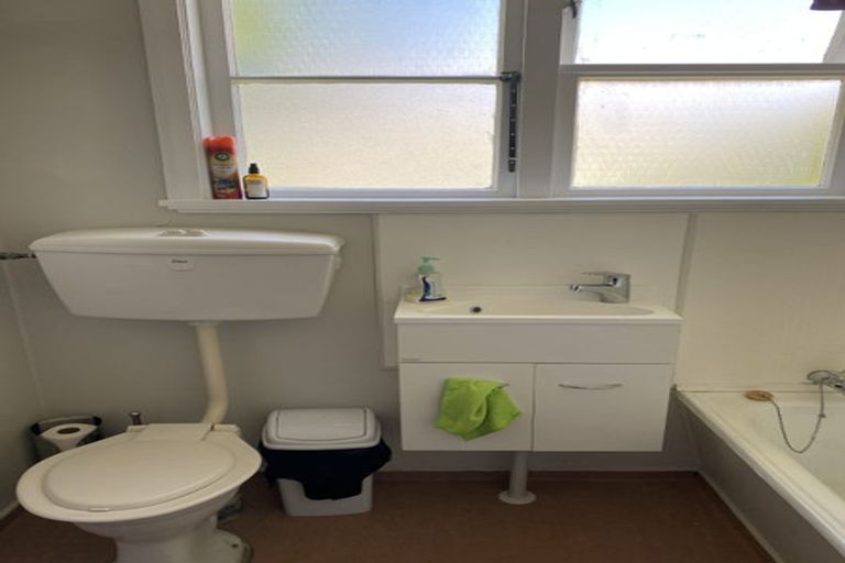 Photo of property in 146 Oxford Terrace, Epuni, Lower Hutt, 5011