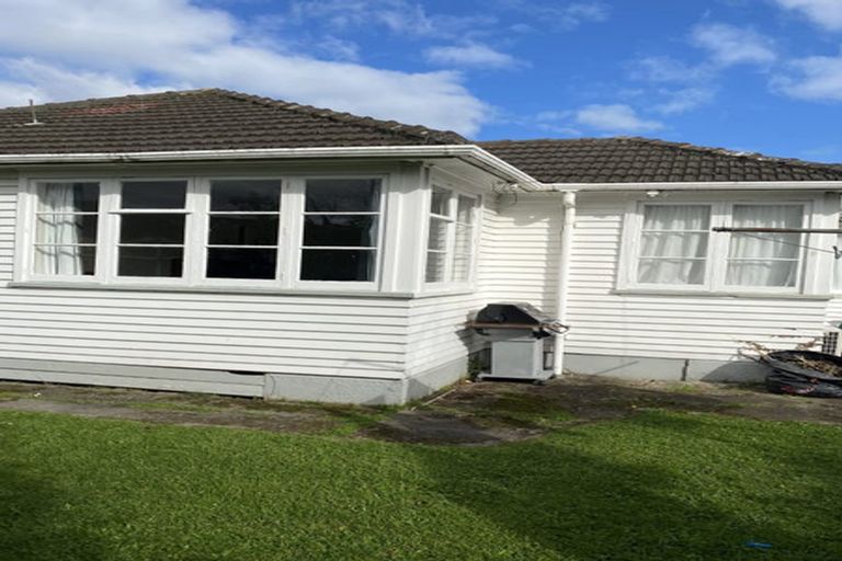 Photo of property in 31 Atiawa Crescent, Waiwhetu, Lower Hutt, 5010