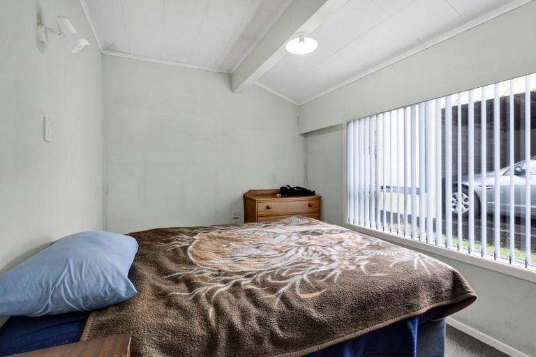 Photo of property in 2/84 Miranda Street, Stratford, 4332