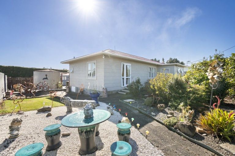 Photo of property in 6 Milne Street, Sanson, 4817