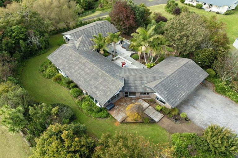 Photo of property in 37 Karioitahi Road, Waiuku, 2683
