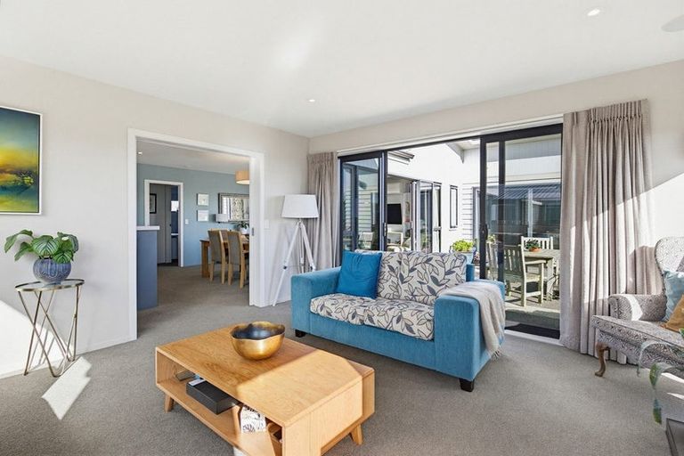 Photo of property in 29 Lacebark Lane, Woodridge, Wellington, 6037