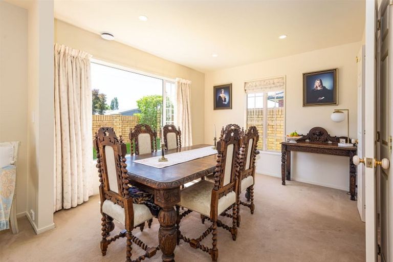 Photo of property in 8 Toorak Avenue, Avonhead, Christchurch, 8042