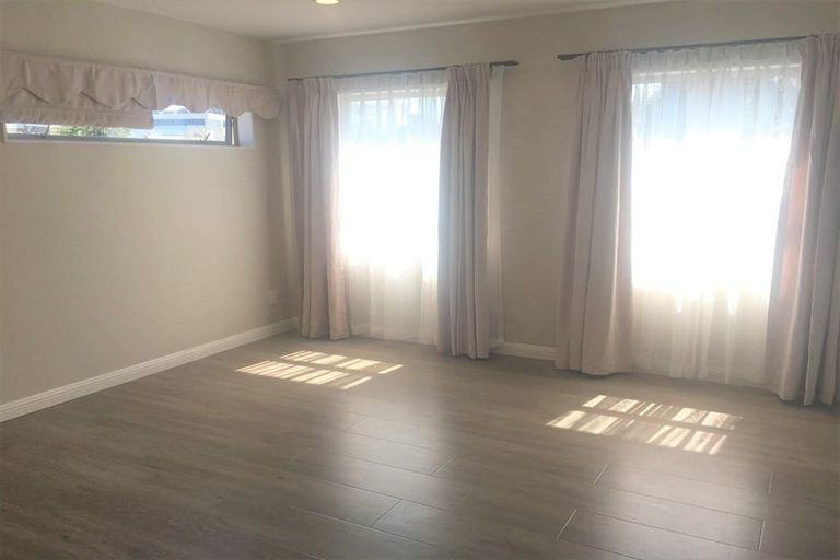 Photo of property in 61a Moore Street, Howick, Auckland, 2014