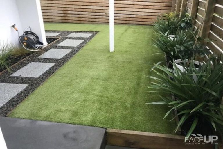 Photo of property in 9 Glenae Lane, Hobsonville, Auckland, 0618