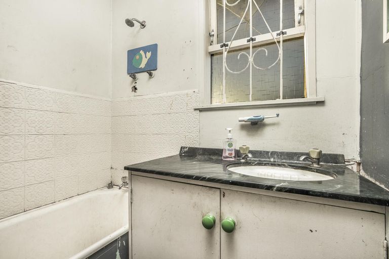 Photo of property in 9 Solo Place, Manurewa, Auckland, 2102
