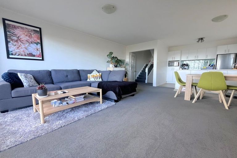 Photo of property in 27 Orissa Crescent, Broadmeadows, Wellington, 6035