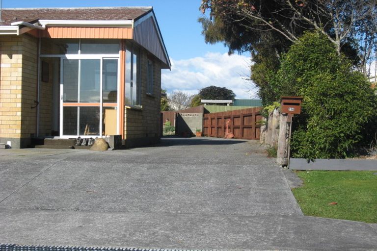 Photo of property in 114-116 Bealey Street, Hokitika, 7810