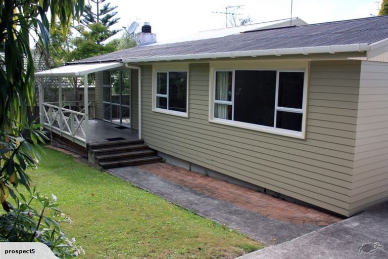 Photo of property in 7 Chippendale Crescent, Birkdale, Auckland, 0626