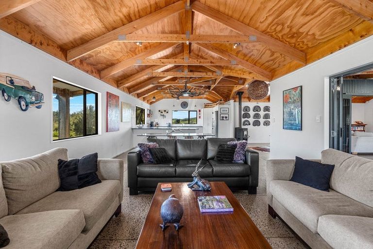 Photo of property in 575 Blue Rock Road, Ruakokoputuna, Martinborough, 5781