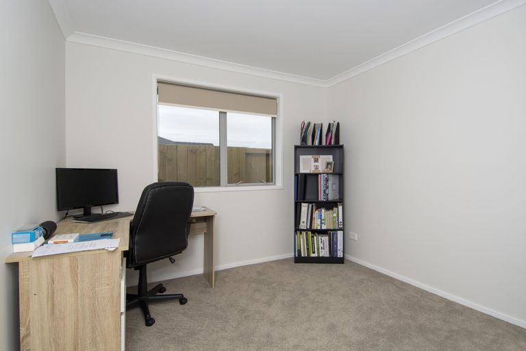 Photo of property in 61 Harding Drive, Papamoa Beach, Papamoa, 3118