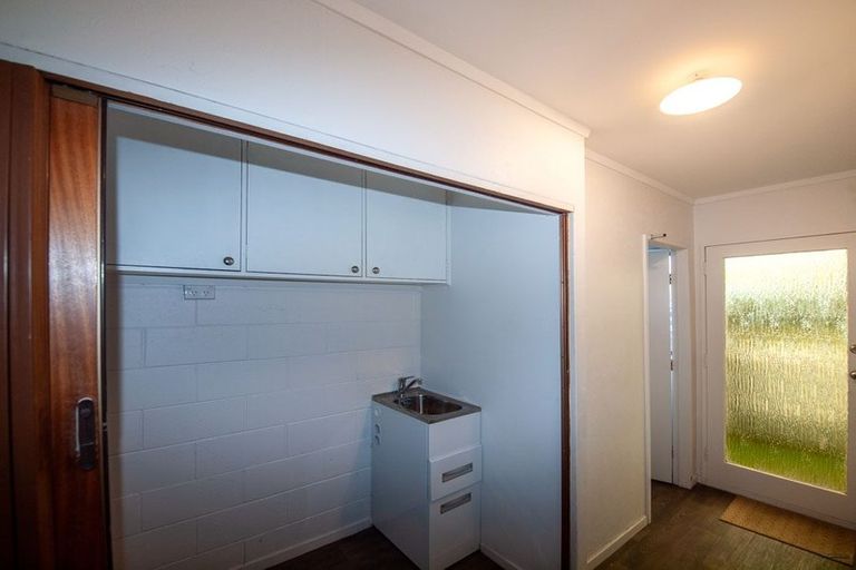 Photo of property in 93 Churton Drive, Churton Park, Wellington, 6037