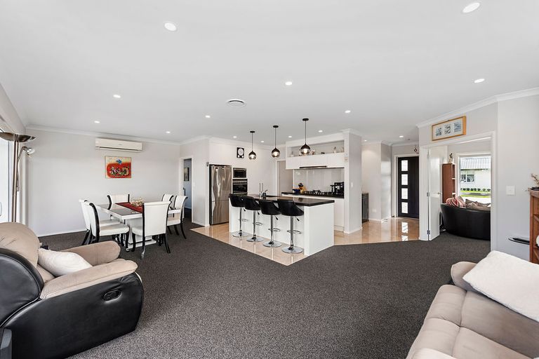 Photo of property in 19 Kowhai Drive, Cambridge, 3434