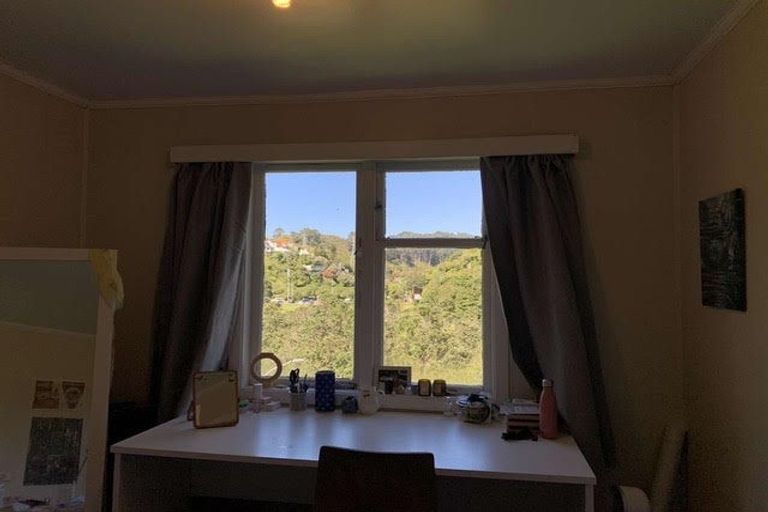 Photo of property in 42 Chaytor Street, Northland, Wellington, 6012