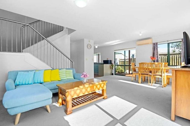 Photo of property in 50a Priestley Drive, Bucklands Beach, Auckland, 2014