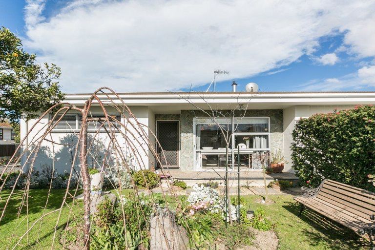 Photo of property in 1/26 Chester Street, Taradale, Napier, 4112