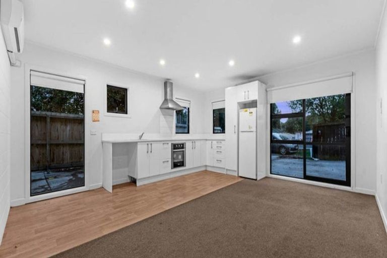 Photo of property in 192 Henderson Valley Road, Henderson, Auckland, 0612