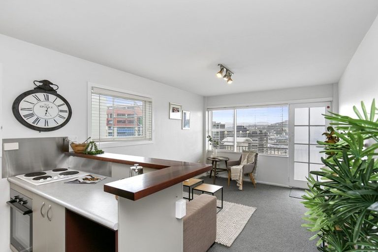 Photo of property in Avon Apartments, 16/217u The Terrace, Wellington Central, Wellington, 6011